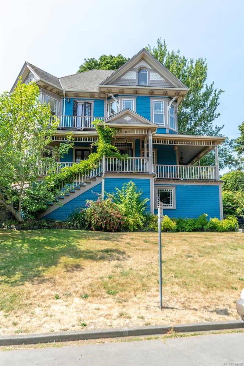 1140 Arthur Currie Lane