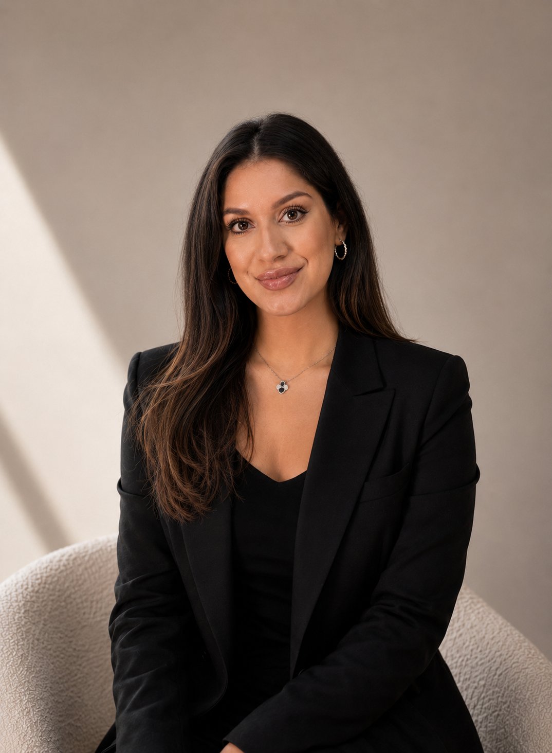 Nina  Kamali photo