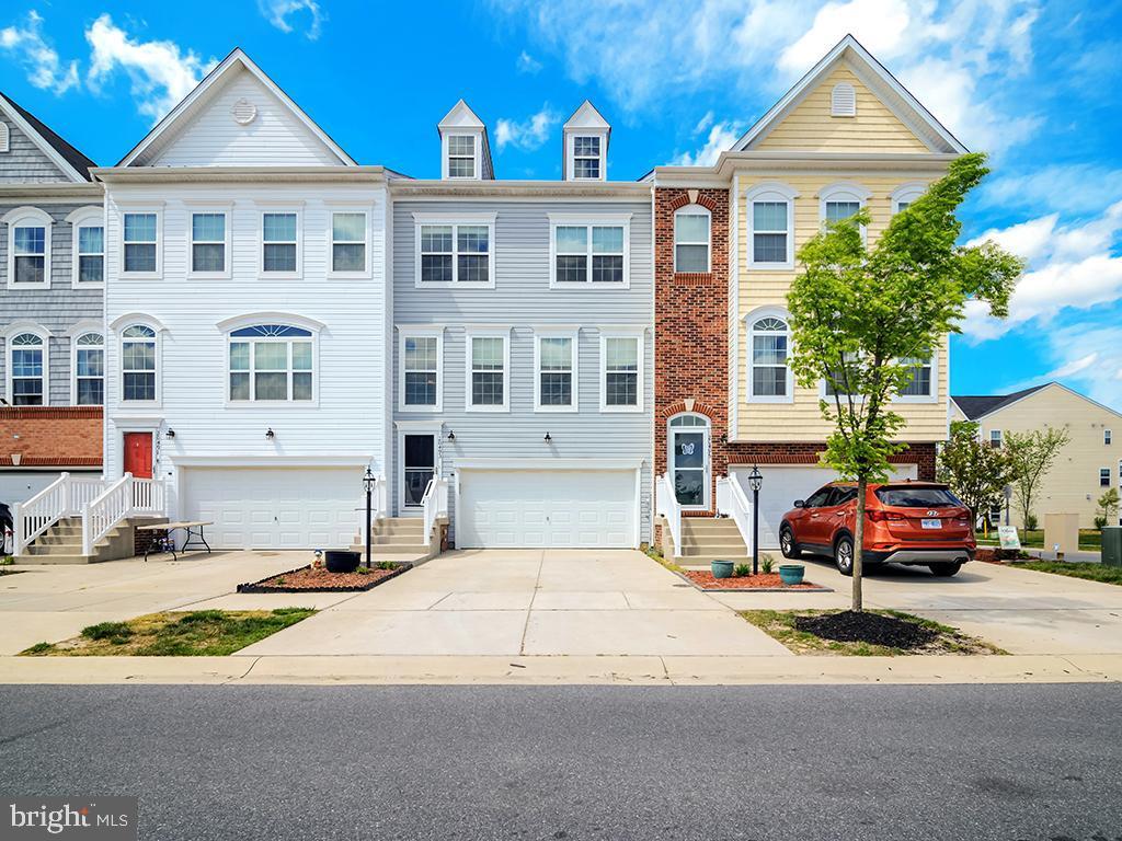 20493 Charlotte Blvd N