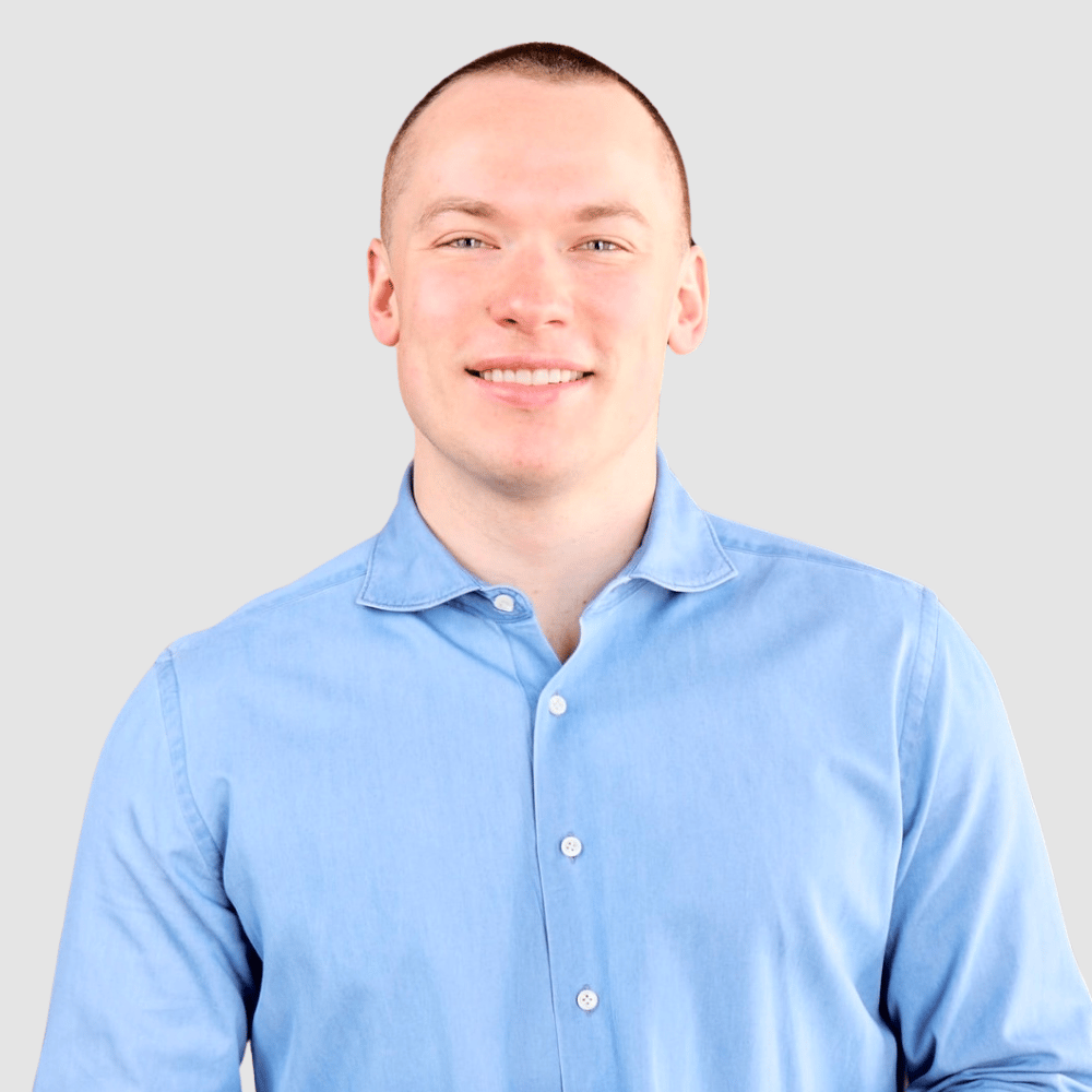 Isaac Kuehn Minneapolis, MN Real Estate Agent Headshot