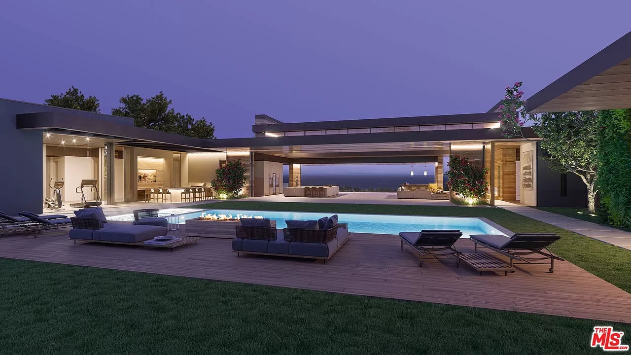 Ellice Street, Malibu