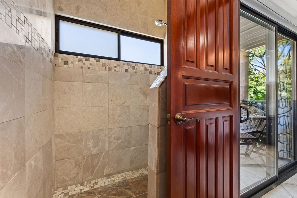 The Oaks #21 | Top-Floor, Turnkey Condo Minutes from Tamarindo