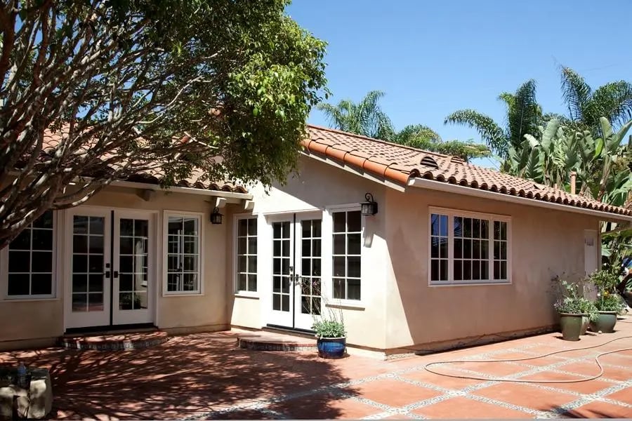337 Palisades Dr
