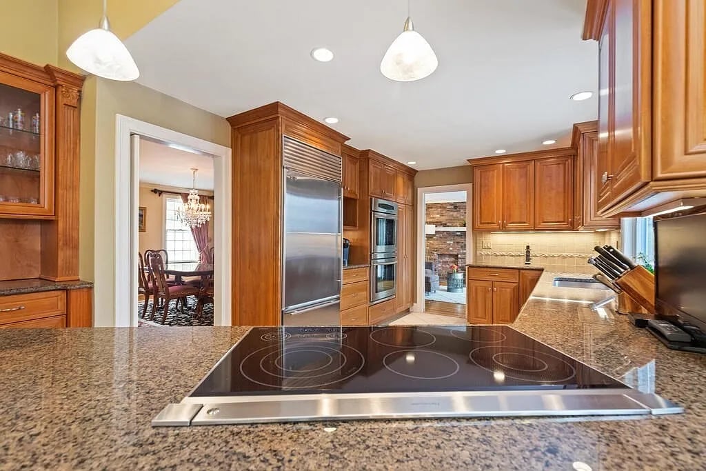 9 Buckman Dr