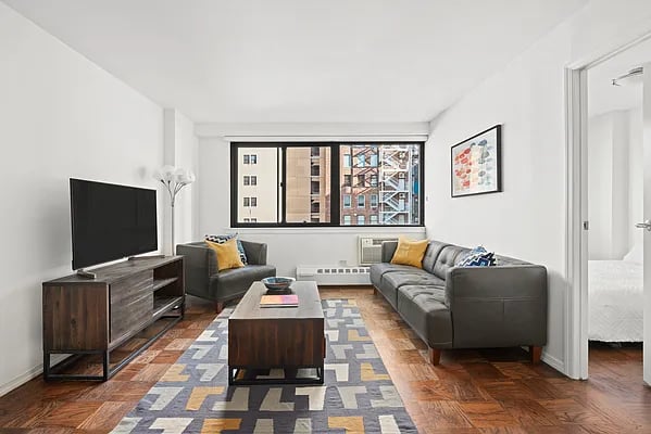 16 West 16th Street #10VN