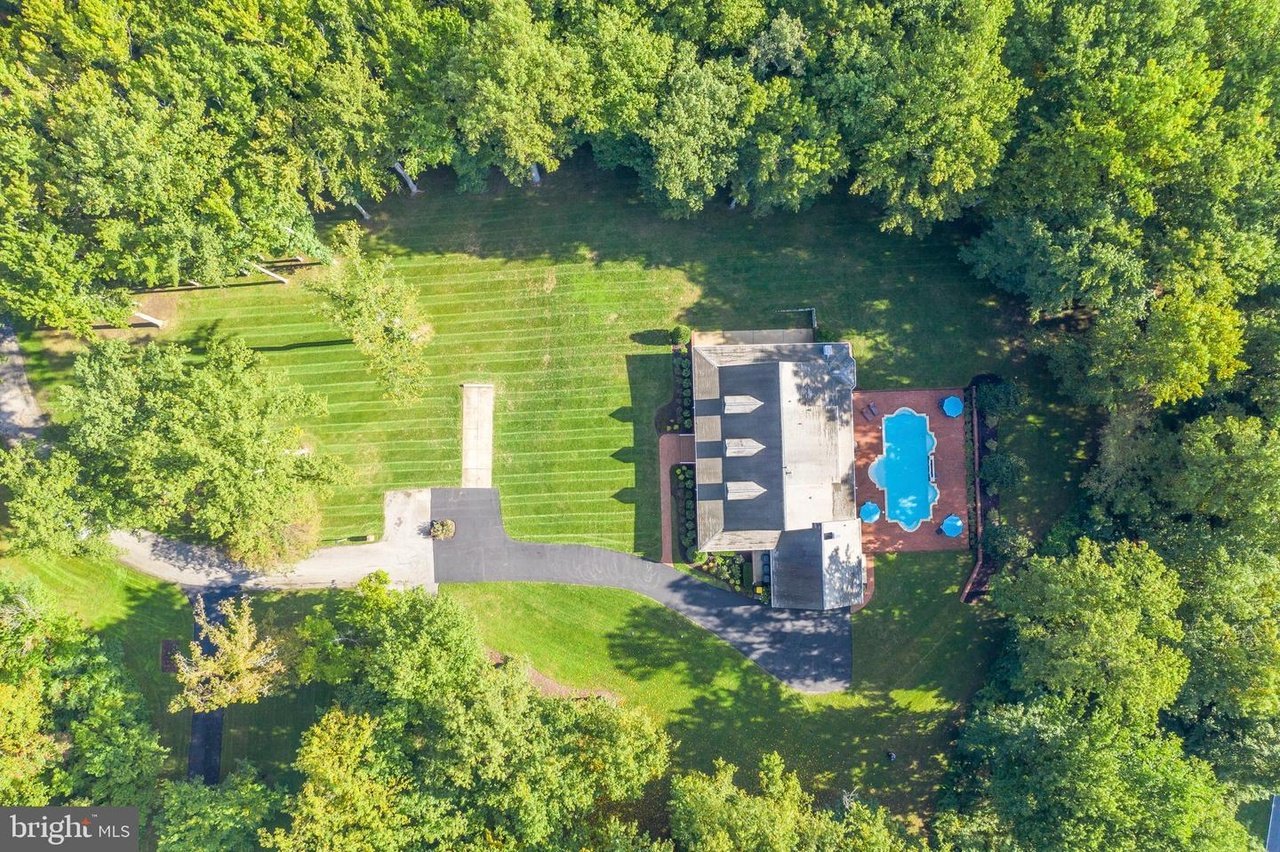 1101 Captain Bell Ct