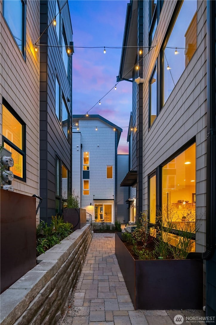 306 N 107th Street