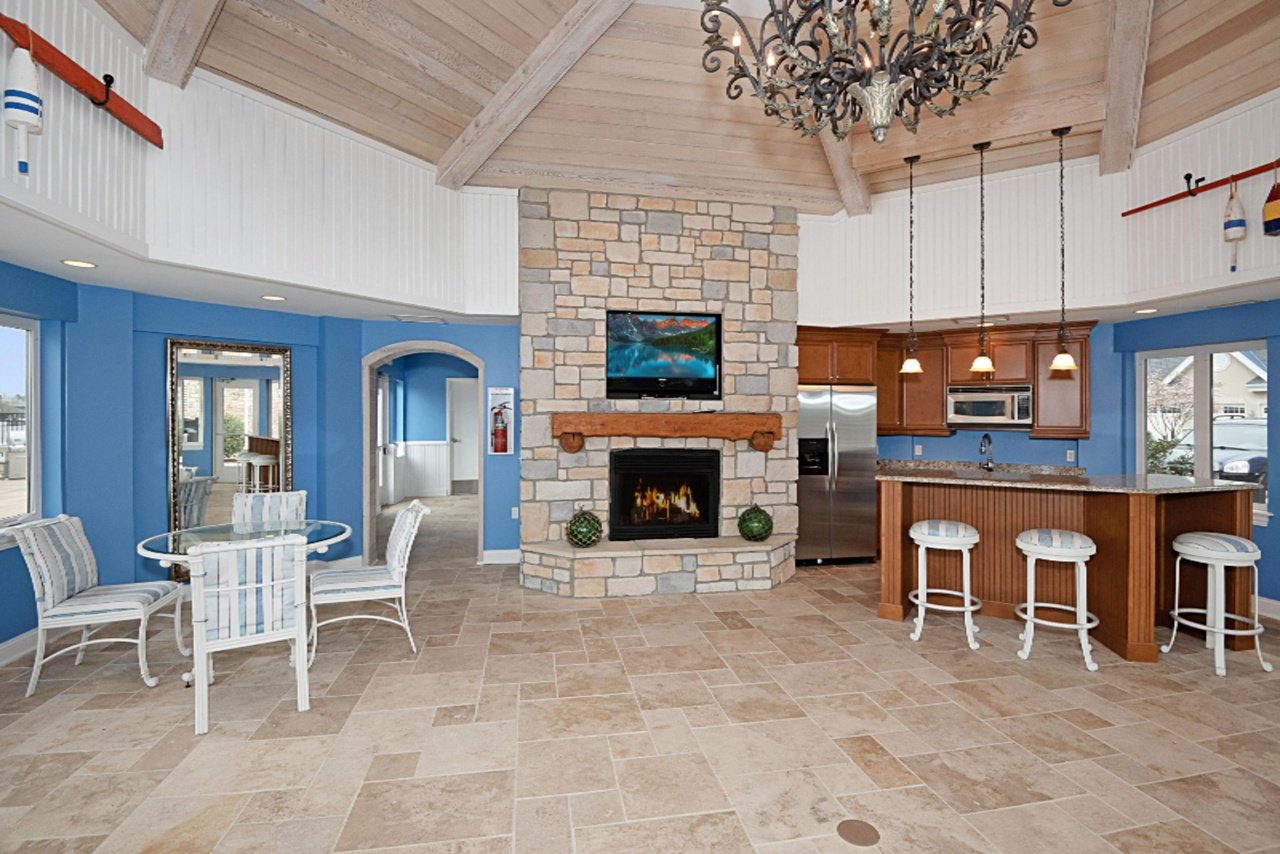 200 Lake St Unit 7B