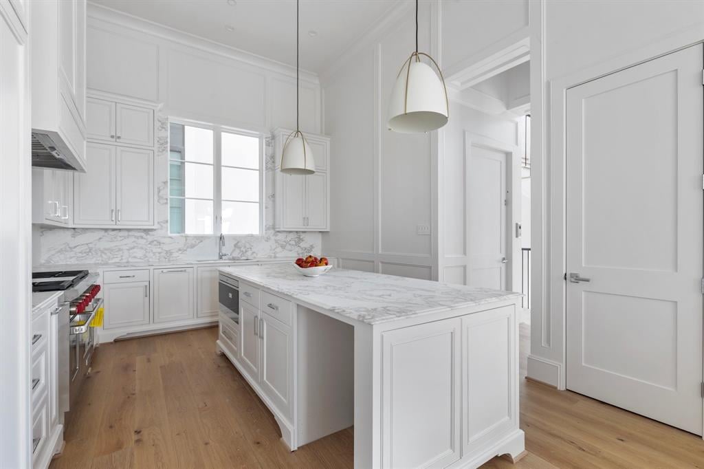 Kensington at River Oaks kitchen design