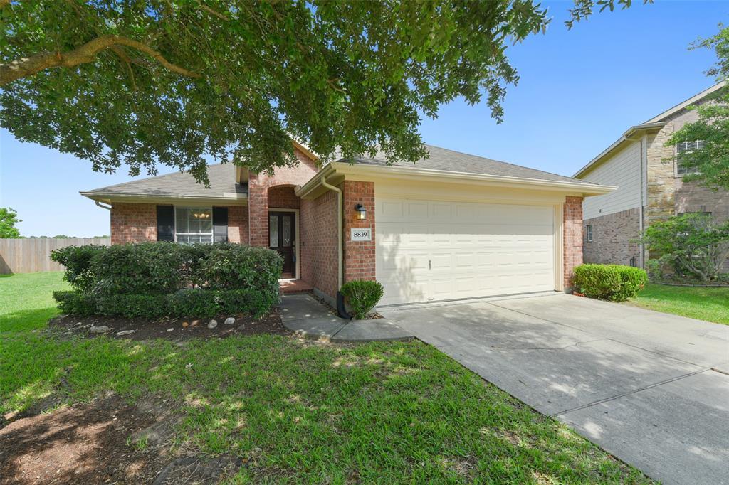8839 Old Maple Ln