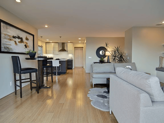 2158 Sunset Plaza Dr