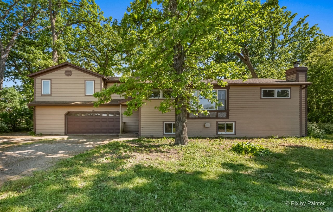 45W447 Lees Rd