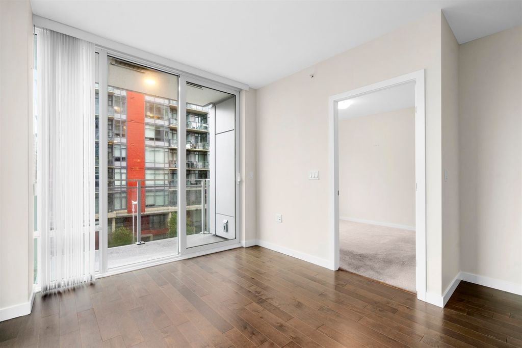1708 Ontario St, #403