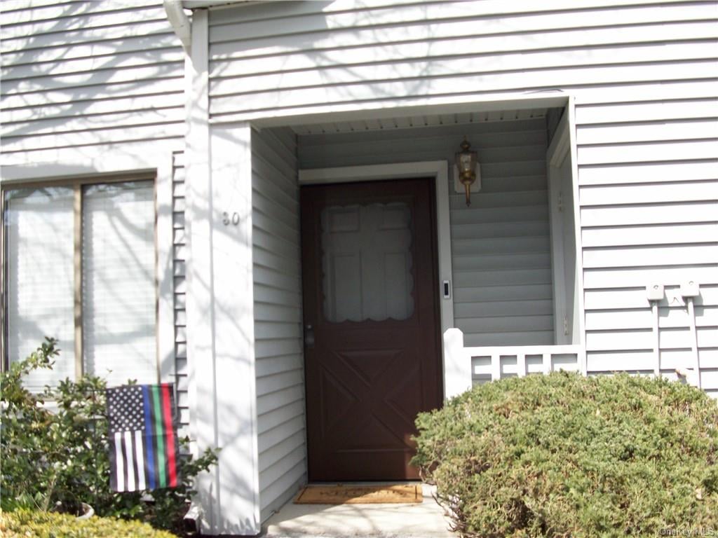30 Sharon Lynn Boulevard