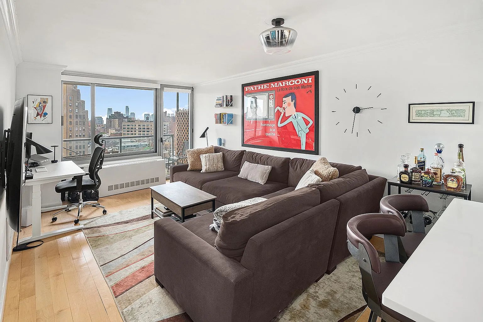 270 W 17th St APT 16E