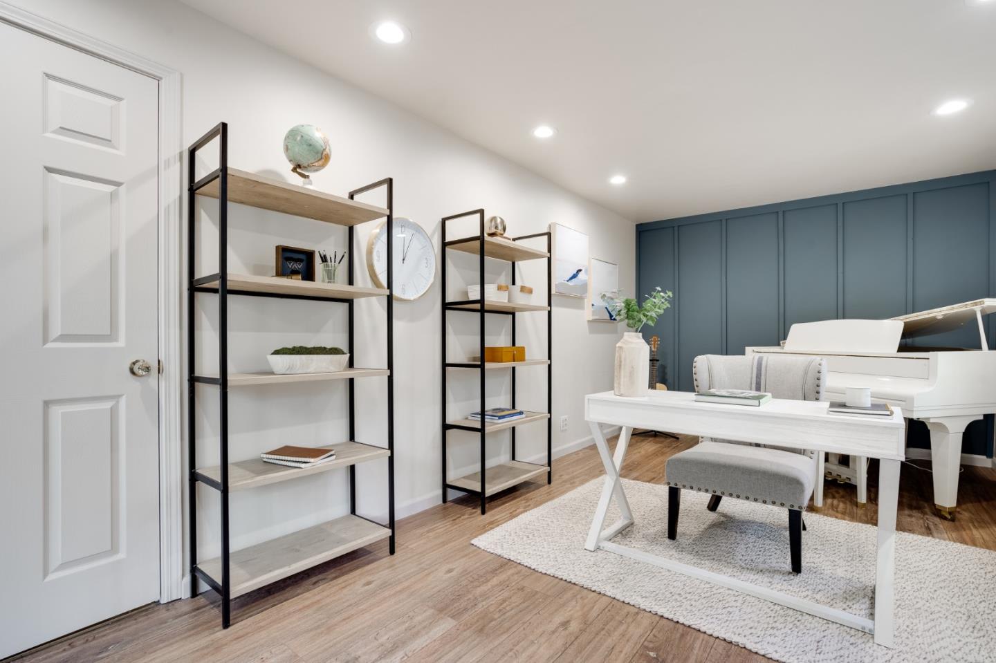 15720 Loma Vista Ave, Los Gatos, CA 95032-3637