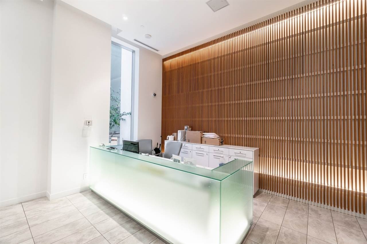 2220 Kingsway, #608