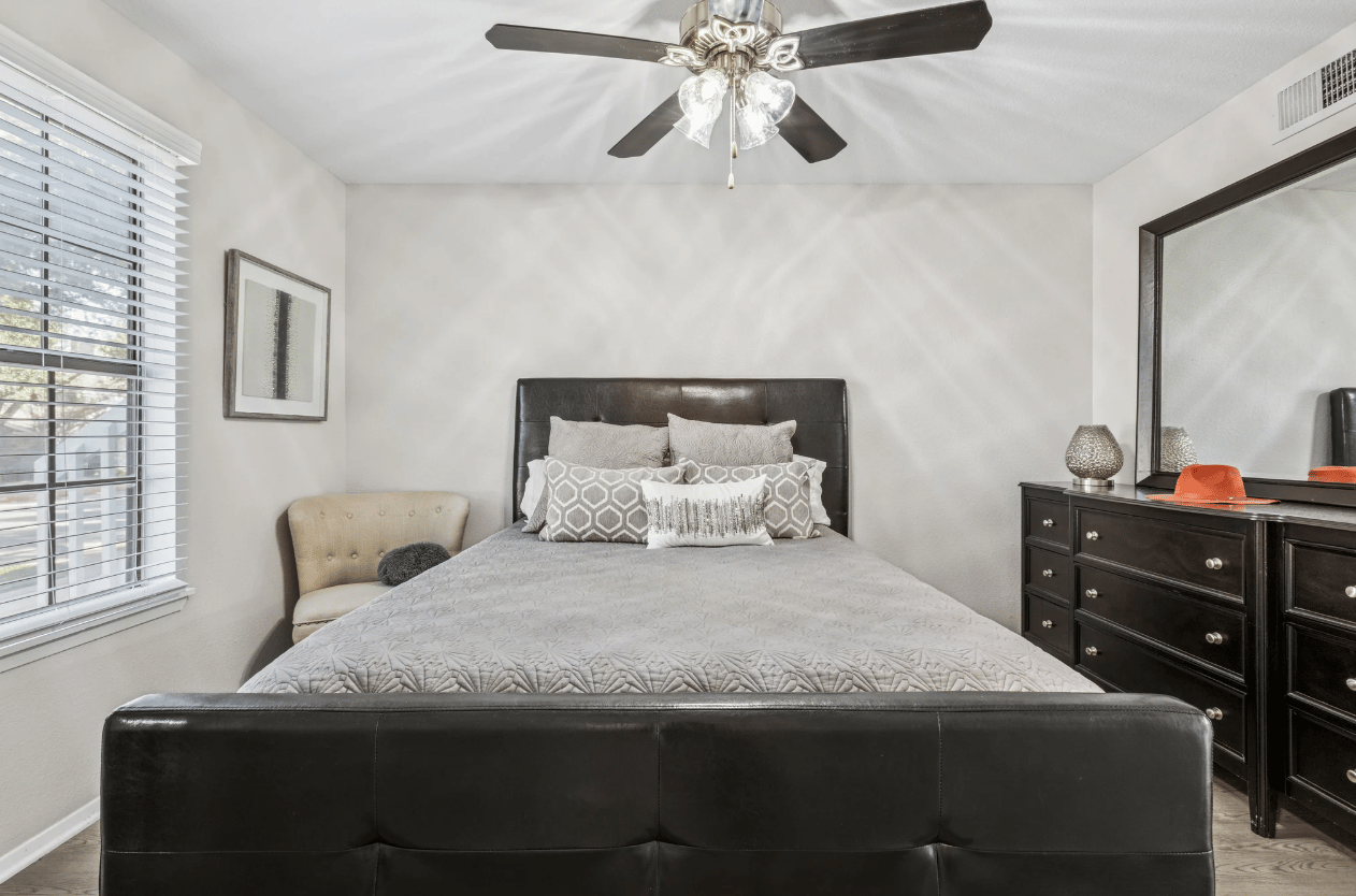 Apply by 11/30 for 6 weeks free + $500 gift card