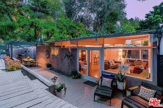 7979 Willow Glen Rd