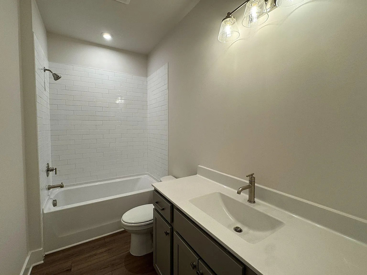 635 Firefly Cir
