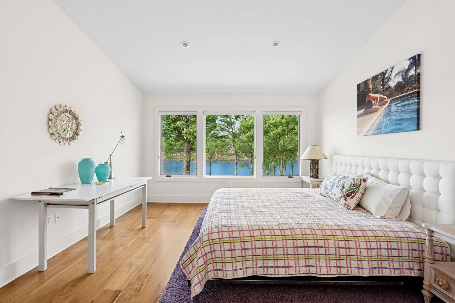 Twin Ponds: A Contemporary Waterfront Retreat