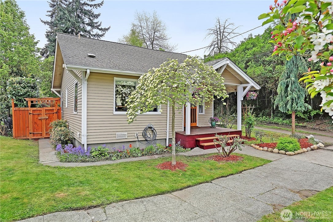 615 NE 55th Street