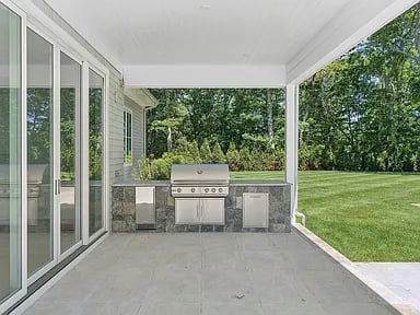 225 Norris Ln