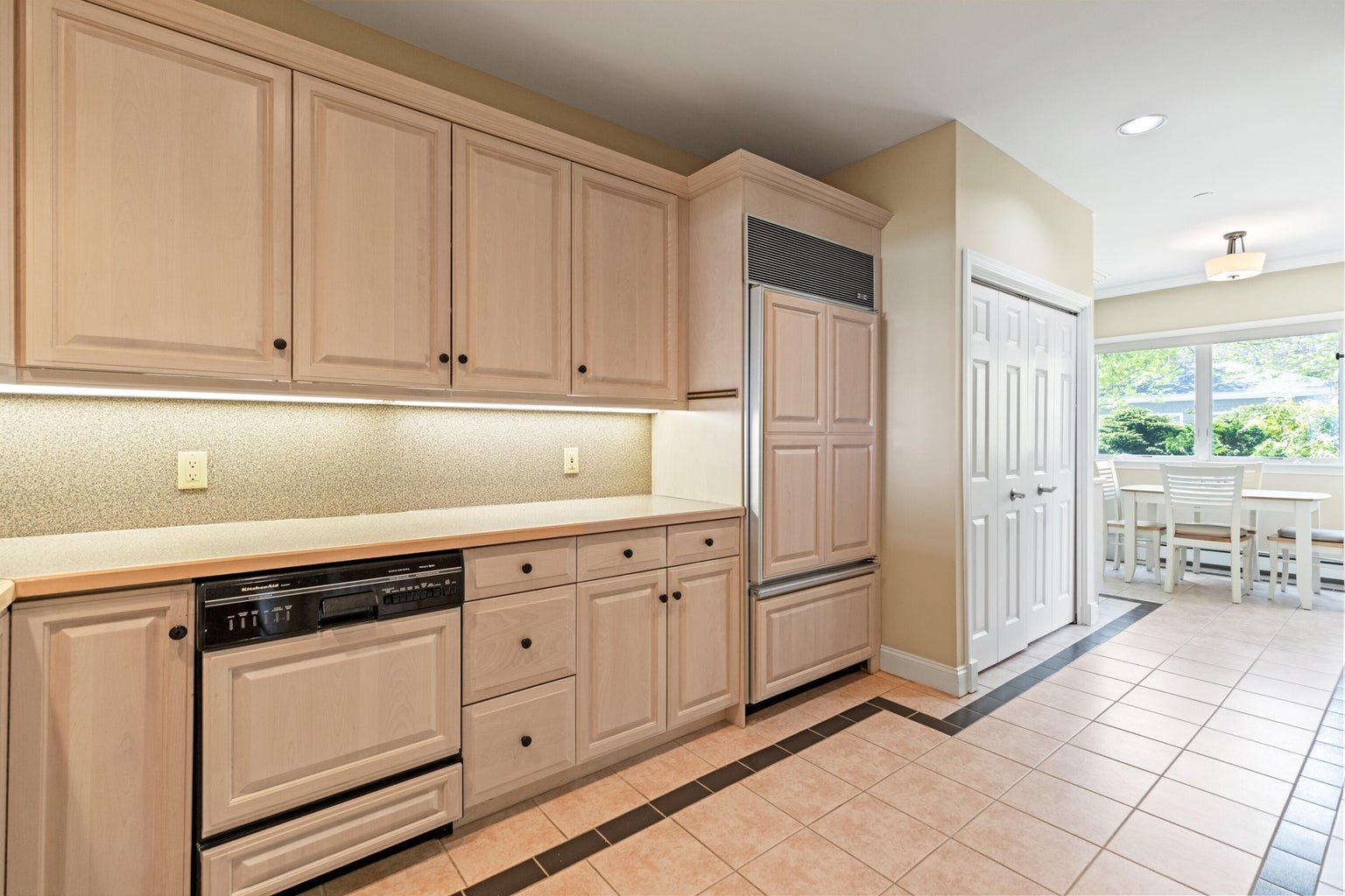 17 Atlantic Drive, Unit #: 17B