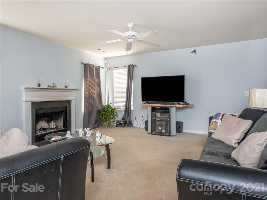 2014 Darbywine Dr