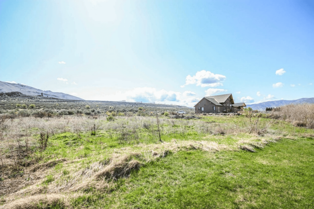 216 Vineyard Dr