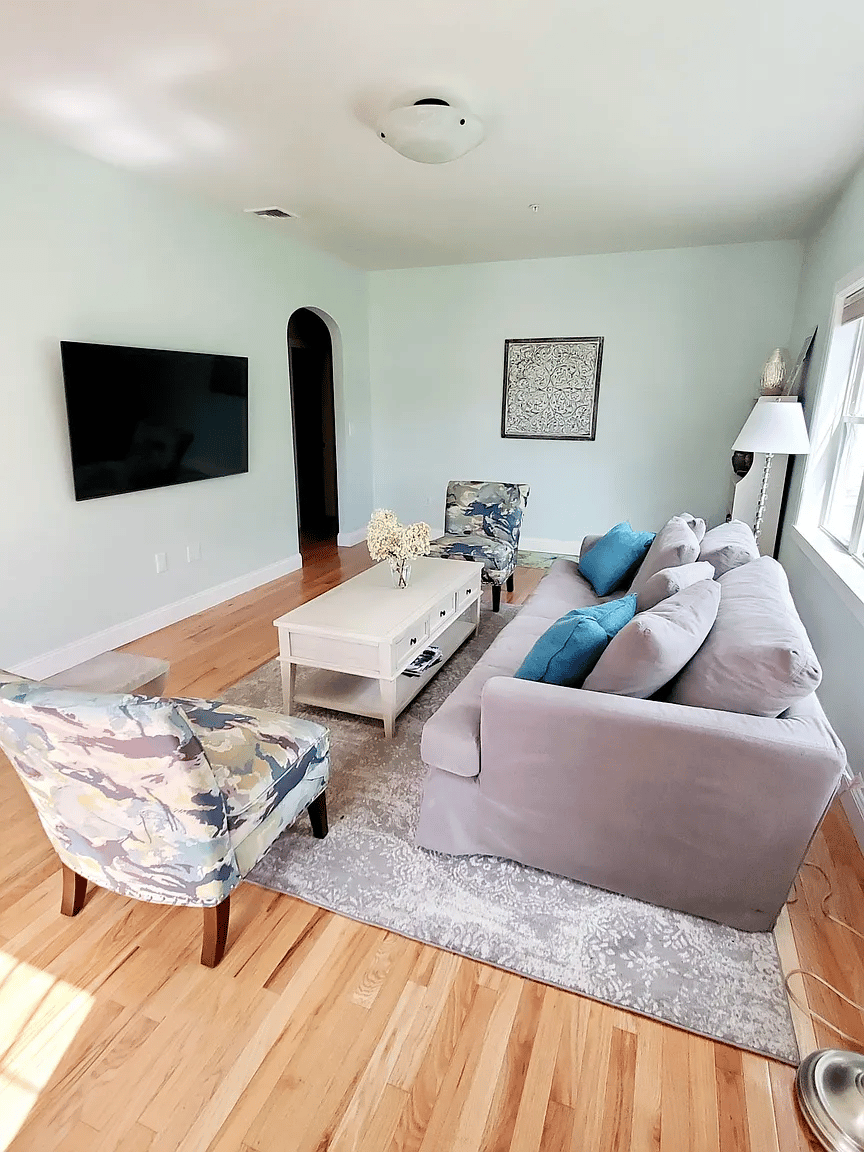 90 Pomeroy Ter