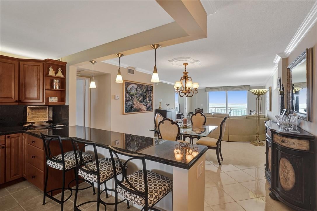 1051 Hillsboro Mile 