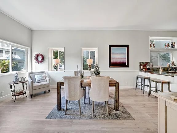 34102 Crystal Lantern St