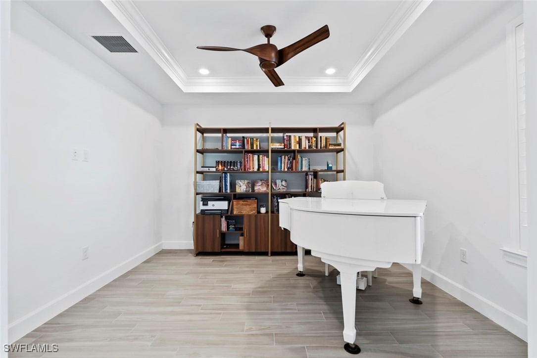 19129 Aqua Shore Dr