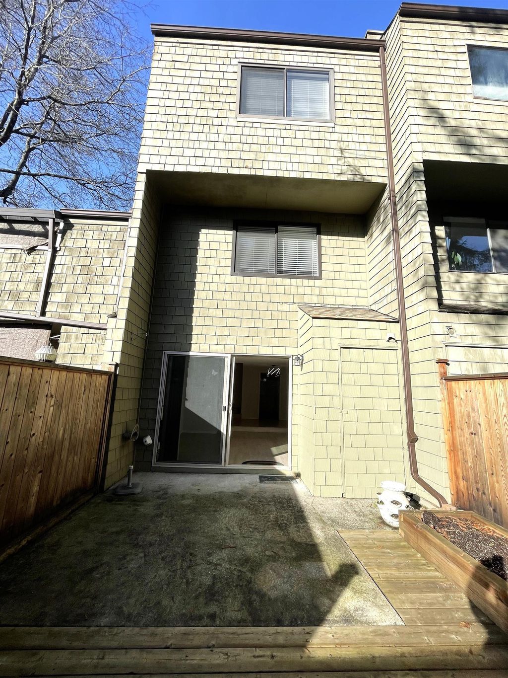 8132 Laval Pl