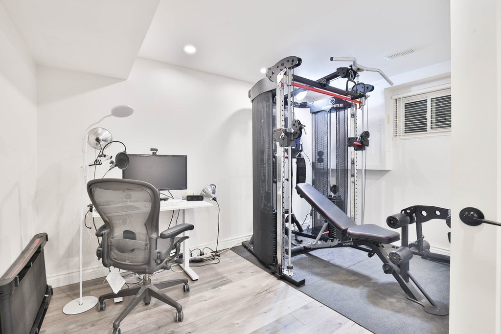 2673 Kingsberry Cres