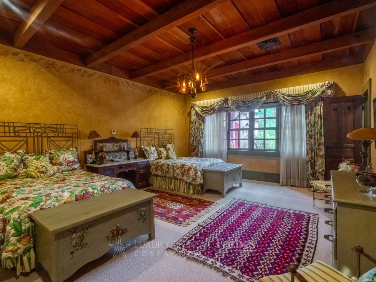 19136 - Architectural Hacienda Style Mansion