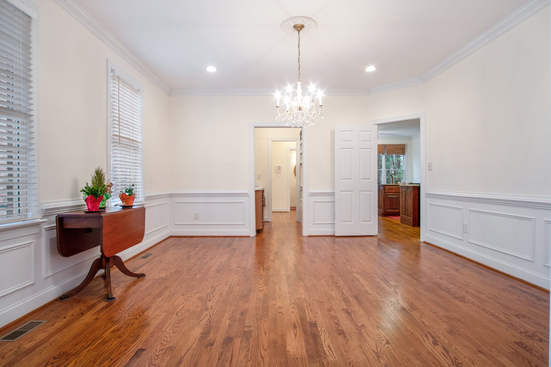 11591 Royal Lane