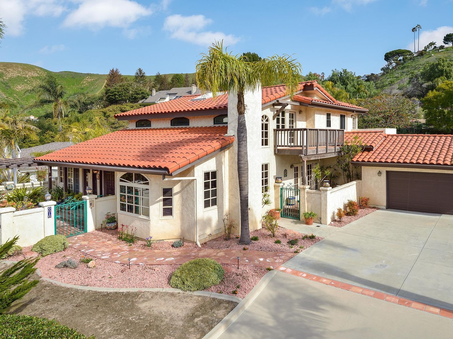 6016 Bridgeview Dr, Ventura, CA 93003