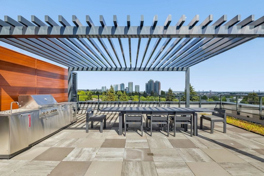 8398 Oak Street 202, Vancouver