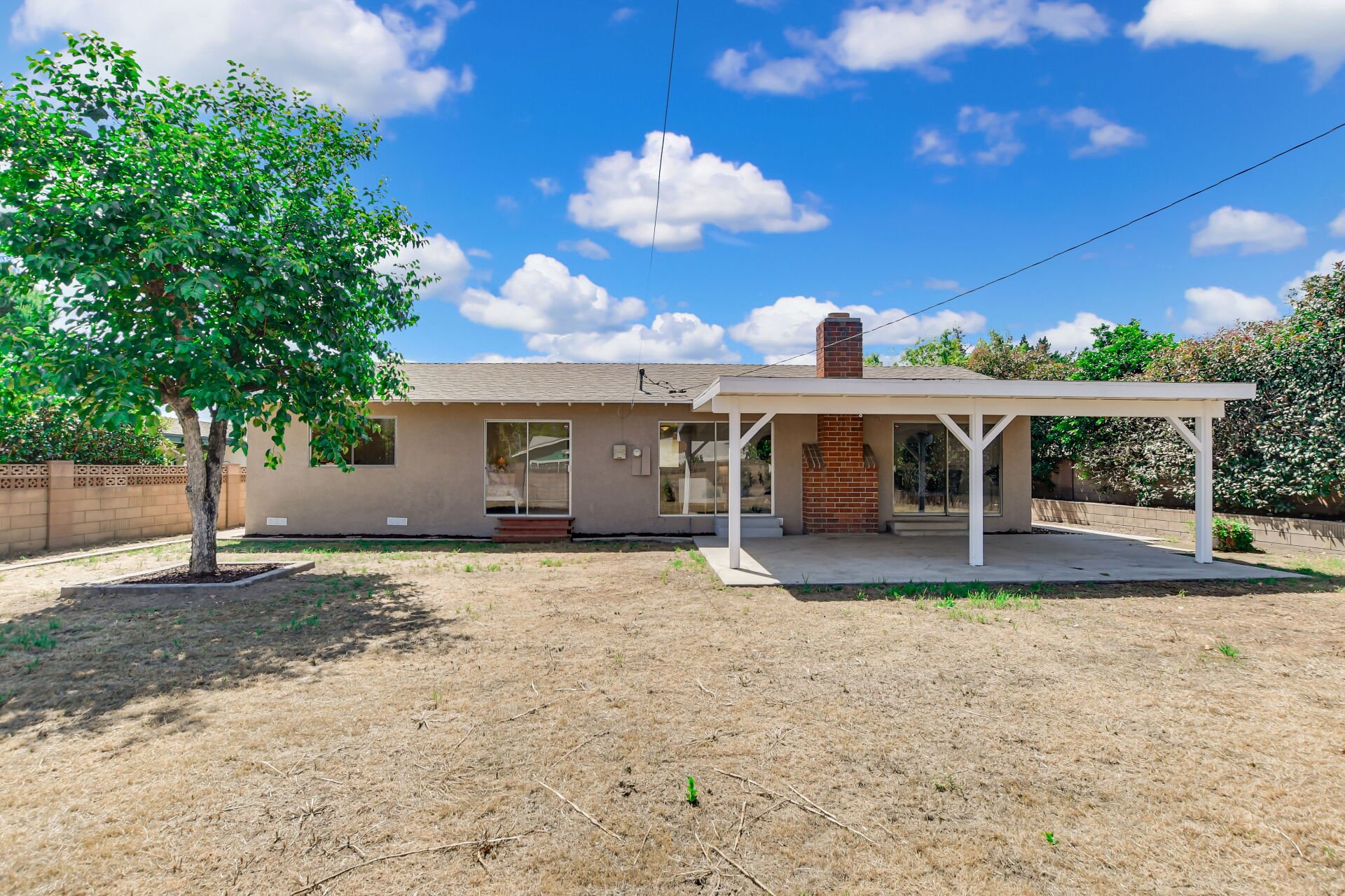 1146 N Soldano Road