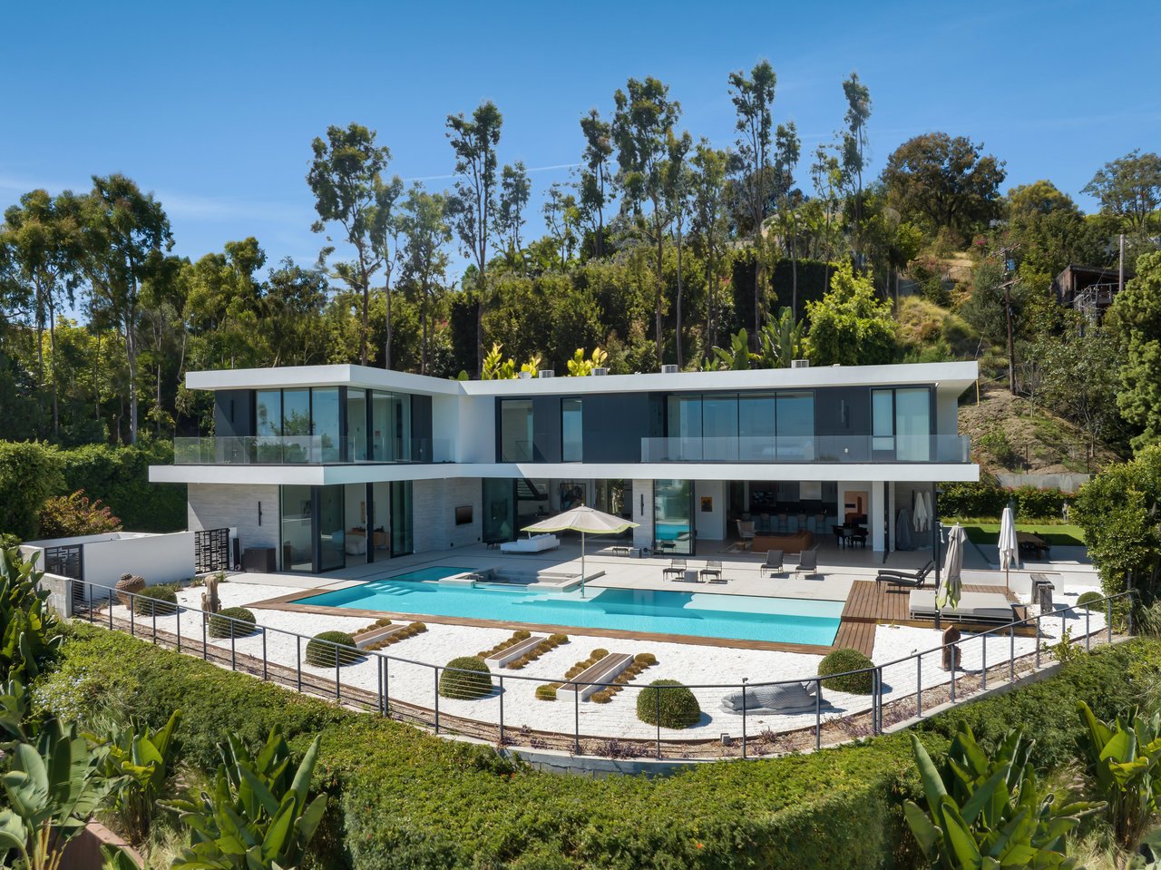 1320 Beverly Grove Place