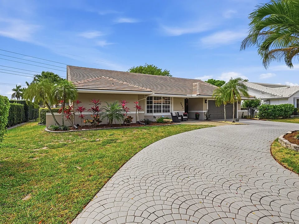 8644 NW 47th Dr