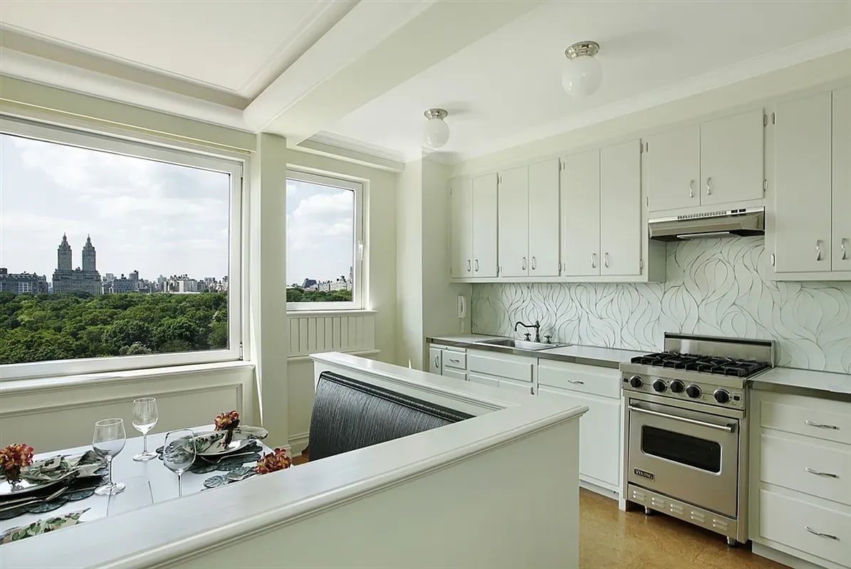 930 5th Ave, #15C