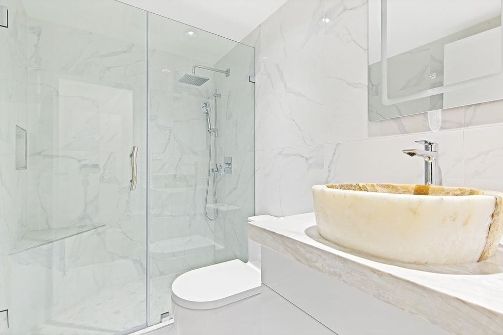 1067 Marinaside Crescent, #1906