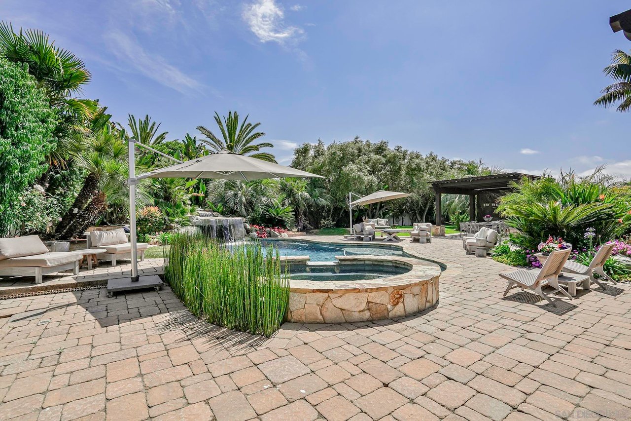 15823 The River Trail