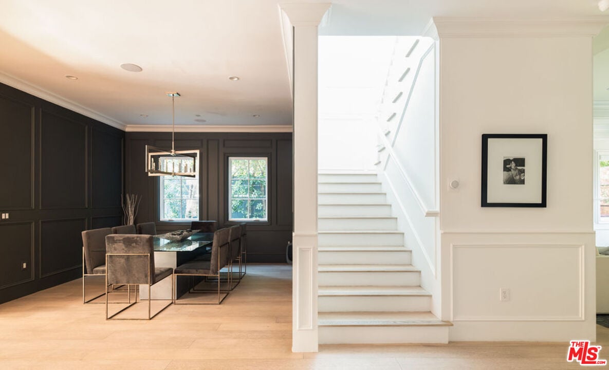 Highcliff Vista, N Stanley Ave, 90036