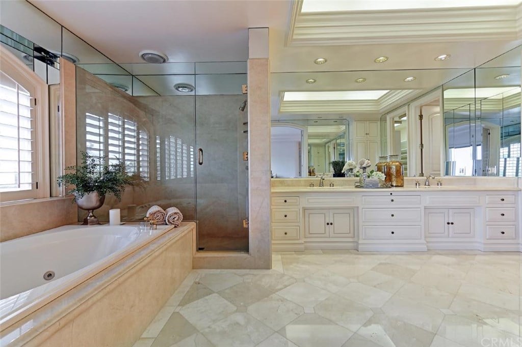 30 Canyon Fairway Dr, Newport Beach, CA 92660