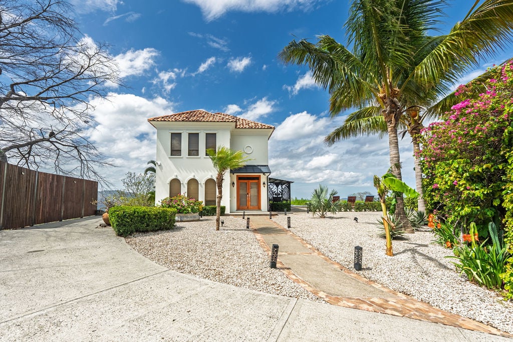 Casa de Estrellas | Elegant 4BR Ocean View Home in Pacific Heights, Potrero