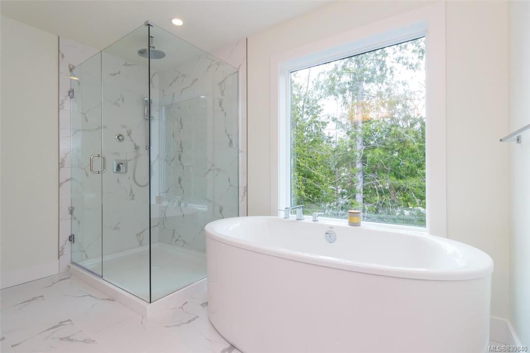 3516 Paperbark Cres
